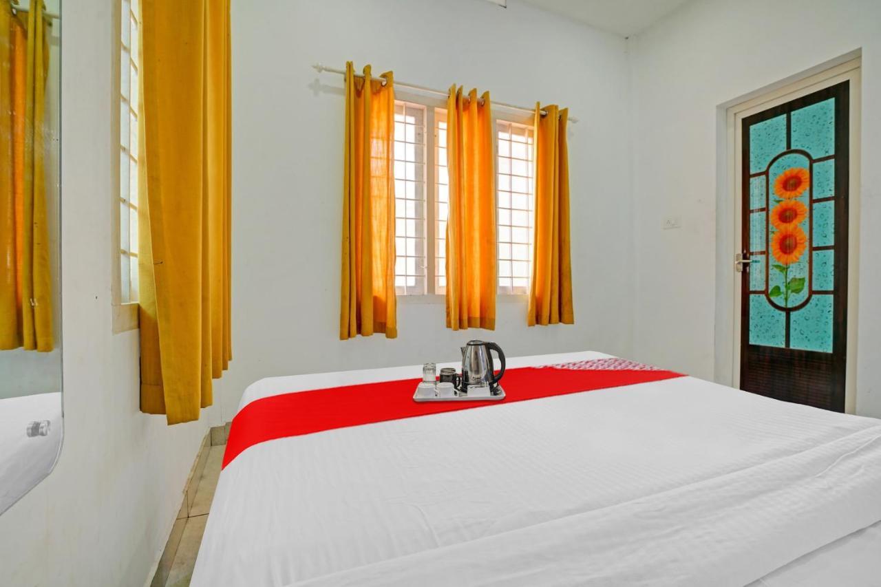 Oyo Thykoodam Sleep Inn Kochi Zewnętrze zdjęcie