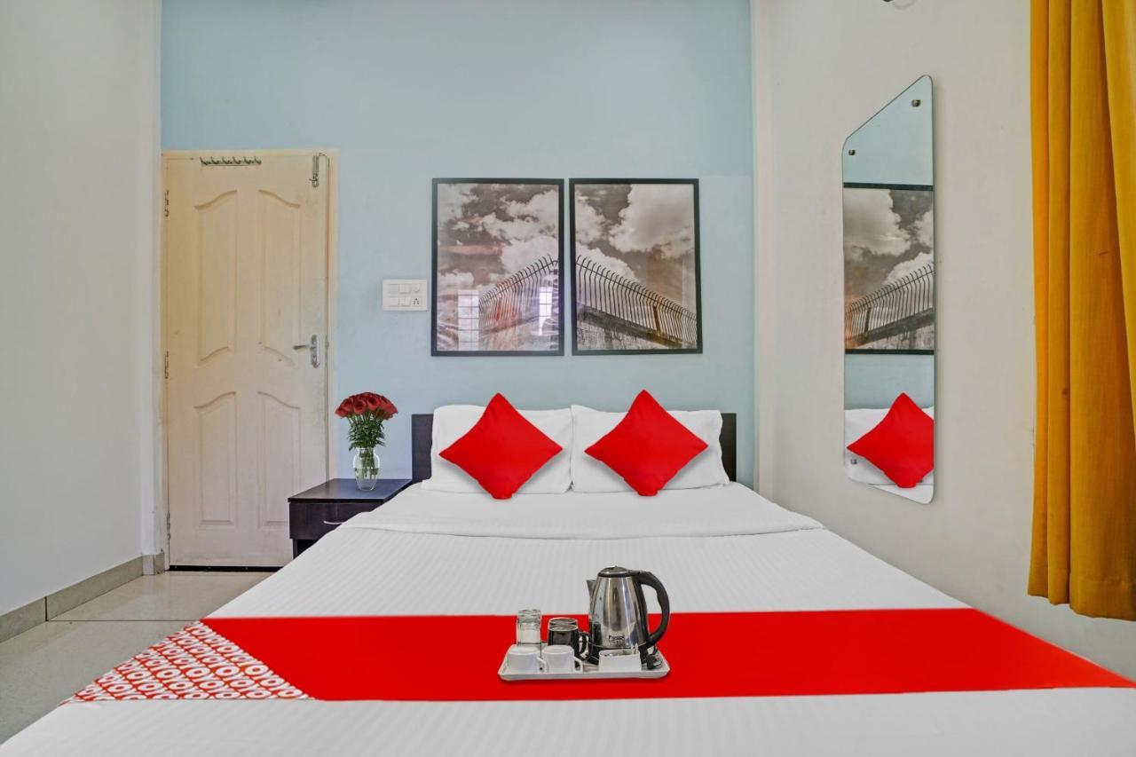 Oyo Thykoodam Sleep Inn Kochi Zewnętrze zdjęcie